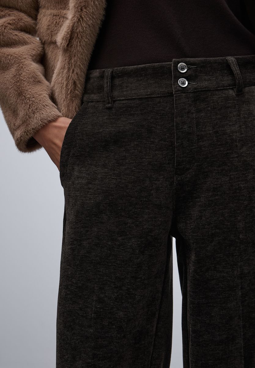Straight Leg Cordhose