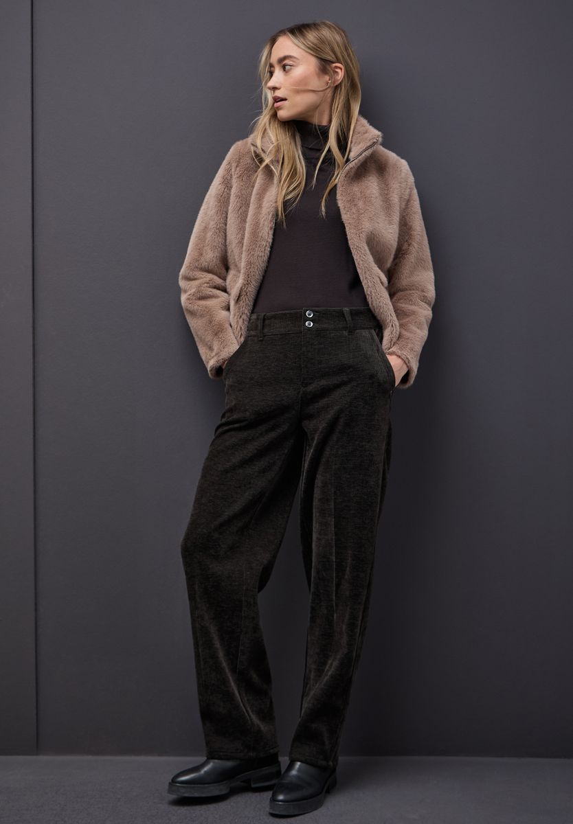 Straight Leg Cordhose