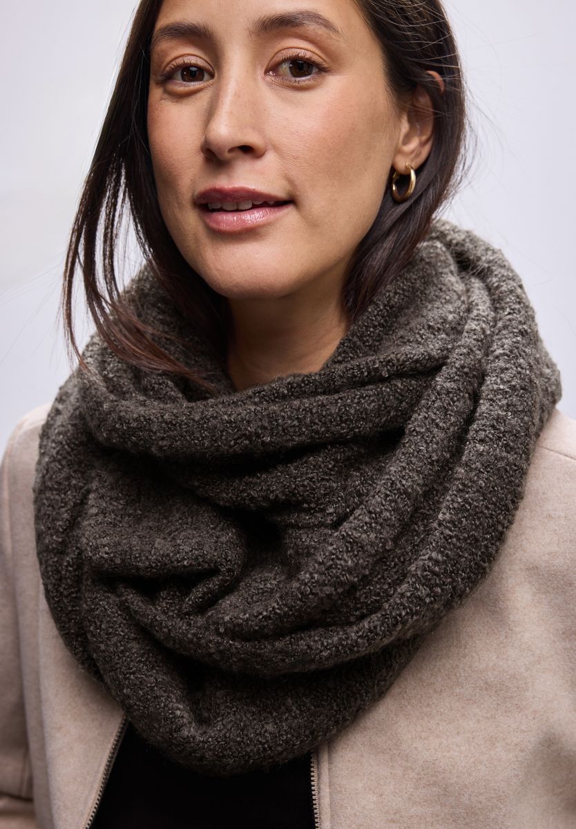 Bouclé Schal