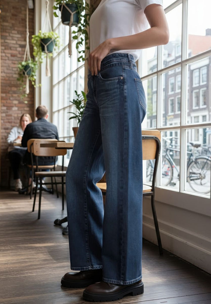 Wide Leg Jeans mit Detail