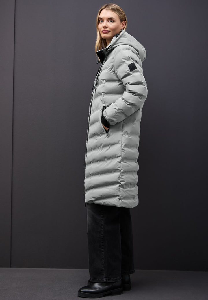 Jacke mit geklebten Nähten