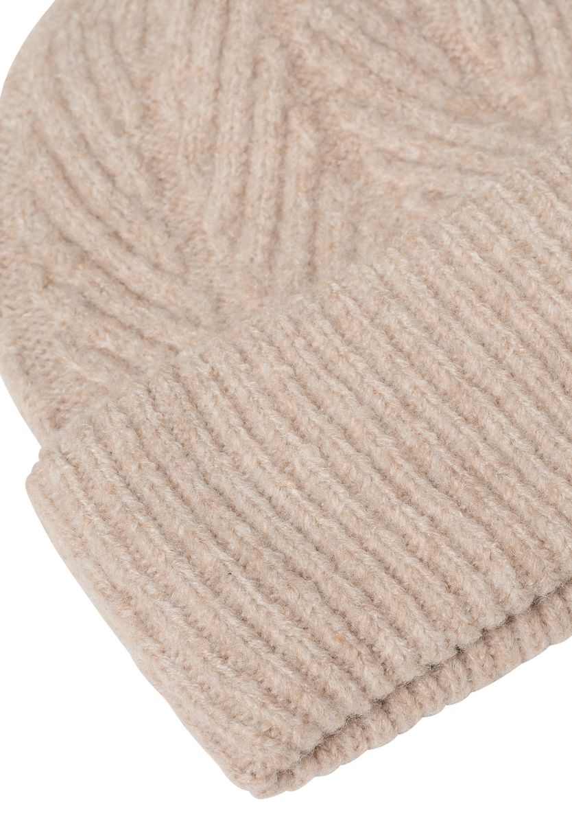 Strickmütze mit Struktur