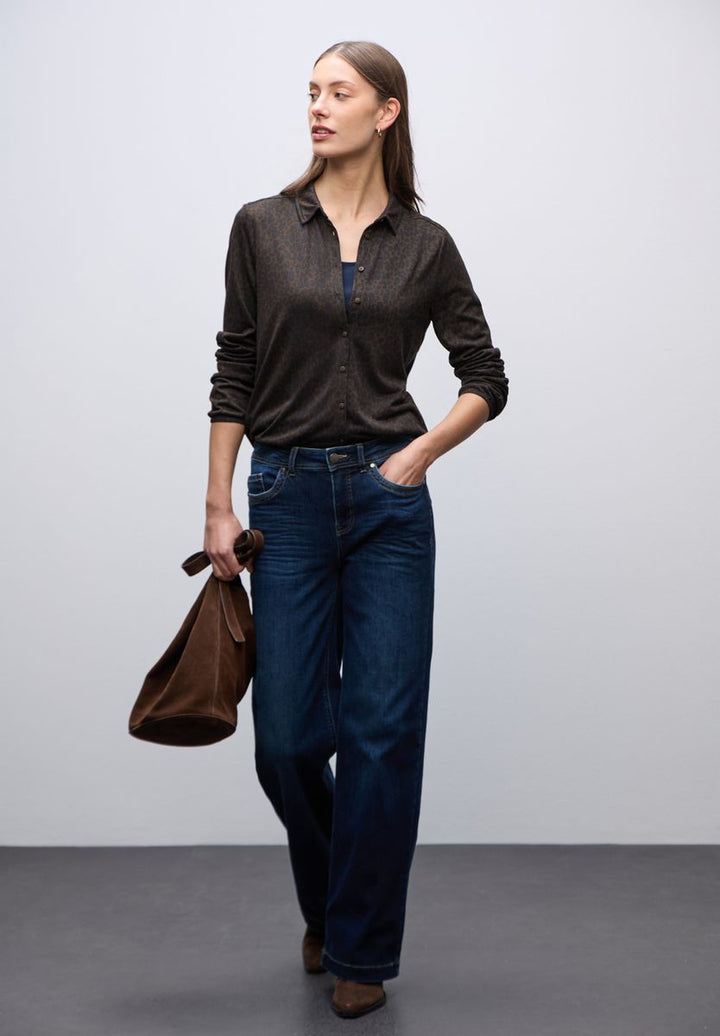 Leo-Shirt mit Hemdkragen