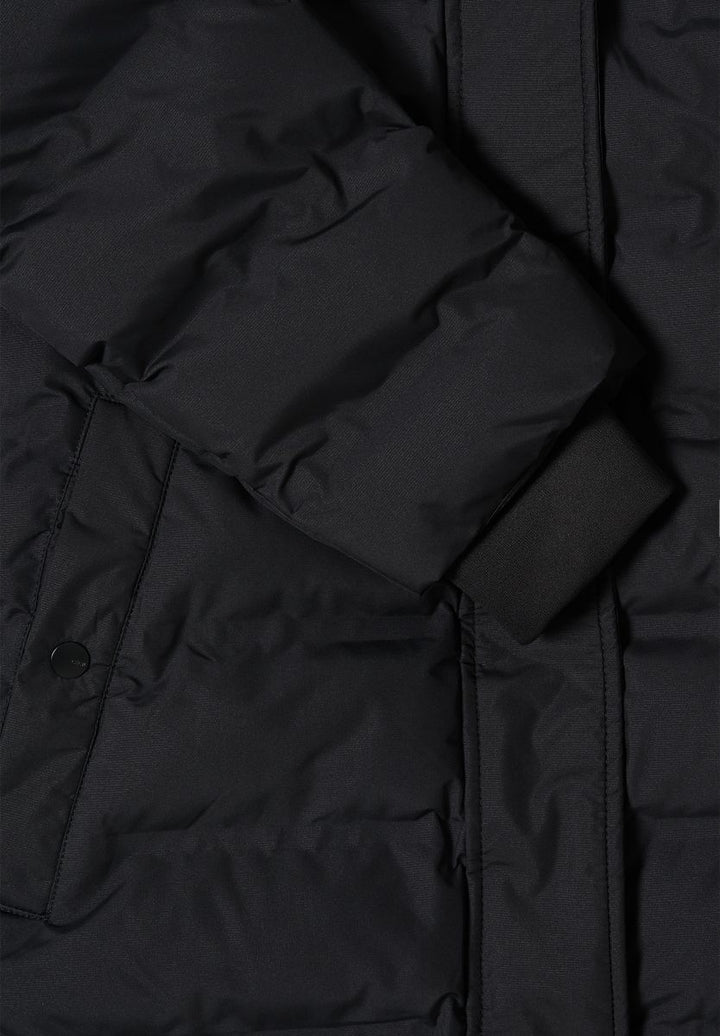 Mantel mit verklebten Nähten