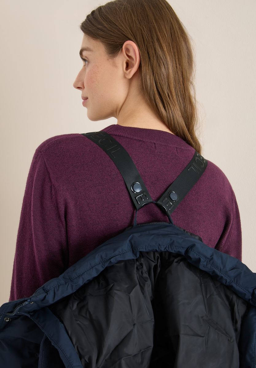 Mantel mit verklebten Nähten