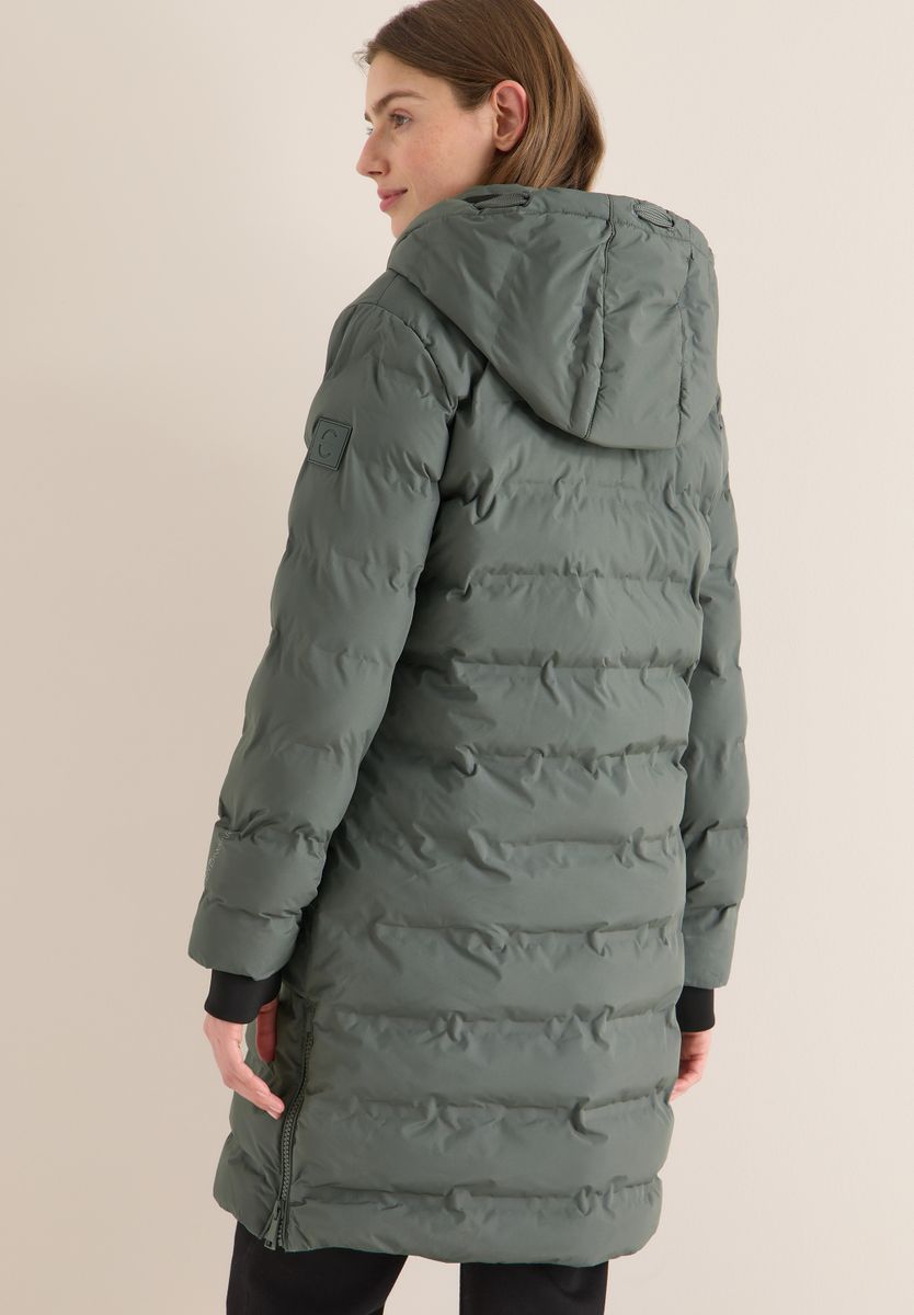 Mantel mit verklebten Nähten