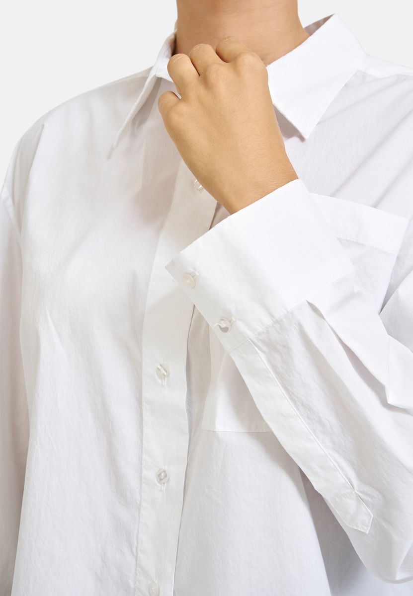 Boxy shirt collar blouse