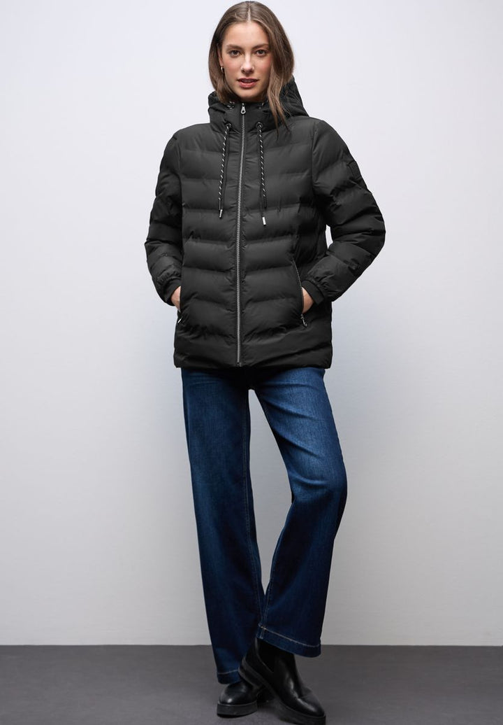 Jacke mit geklebten Nähten