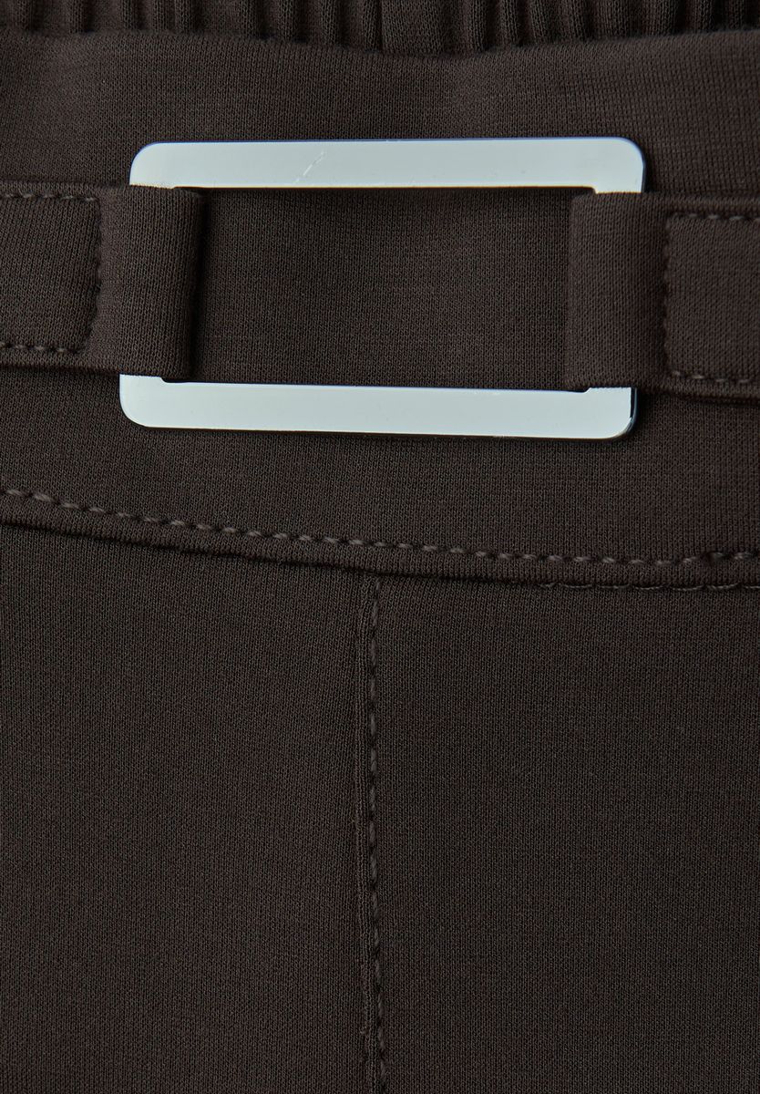 Straight Leg Hose mit Detail