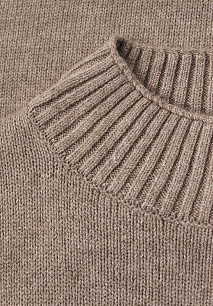 Basic Turtleneck Pullover