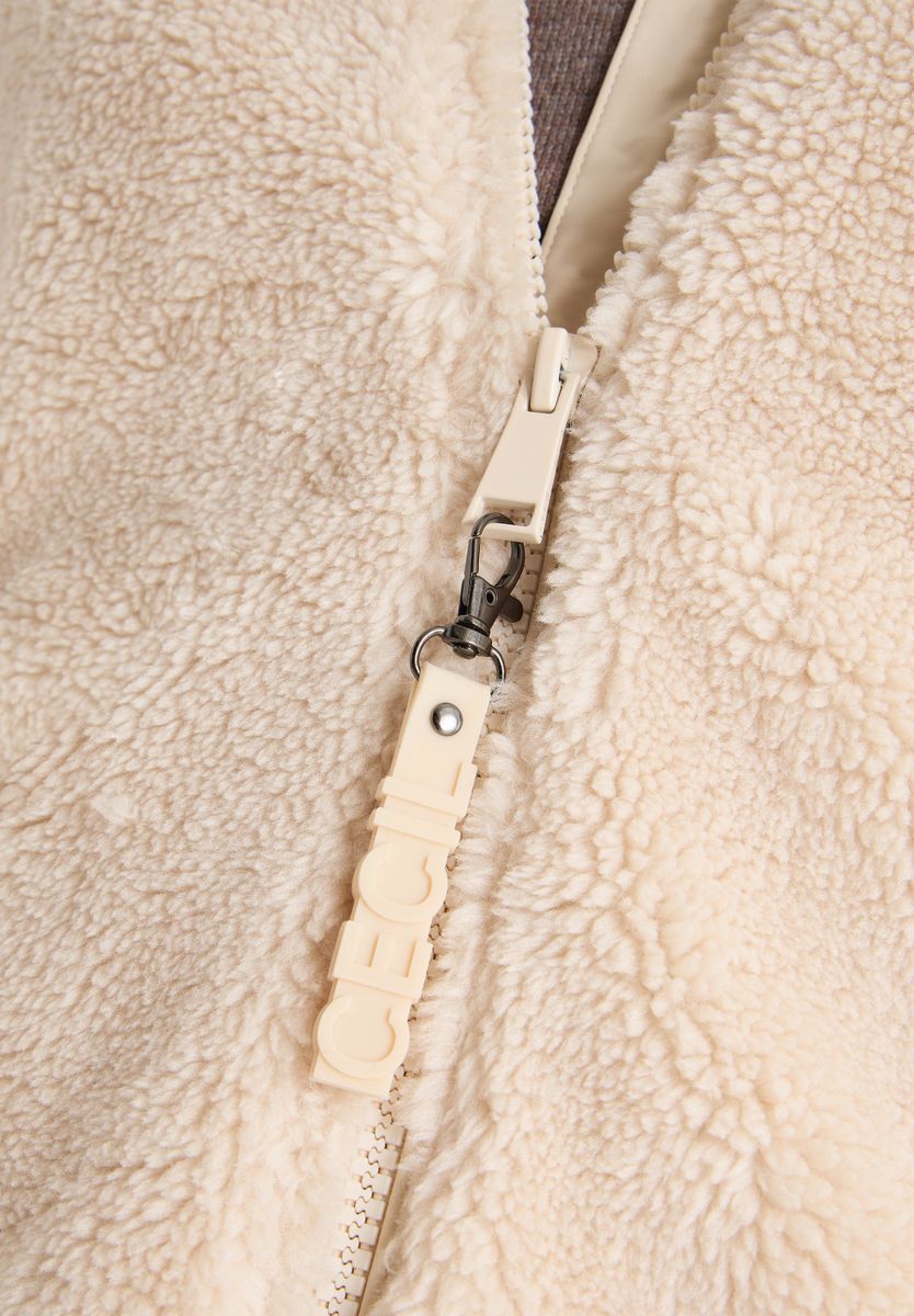 Kuscheliger Teddy-Mantel