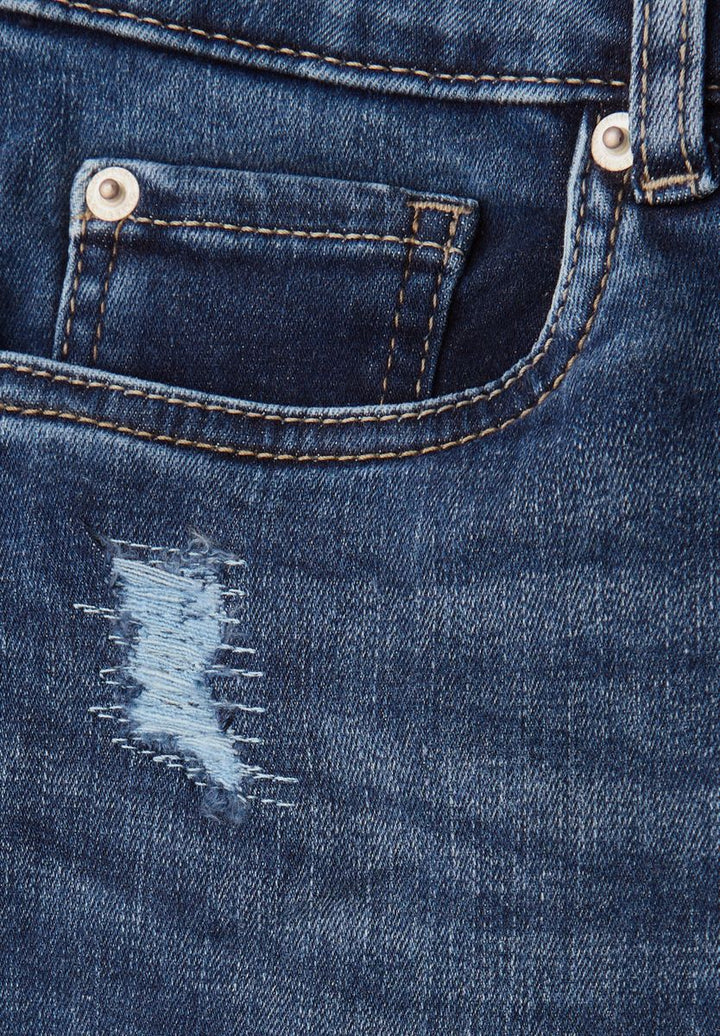 Jeans mit Destroyed Details