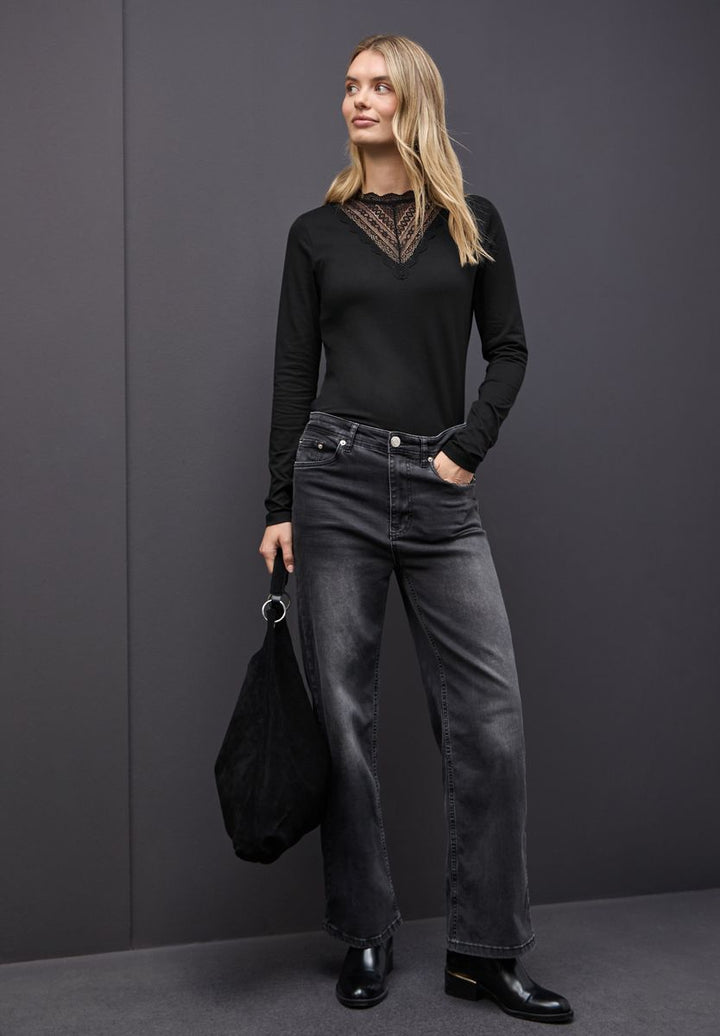 Shirt mit Spitzendetail