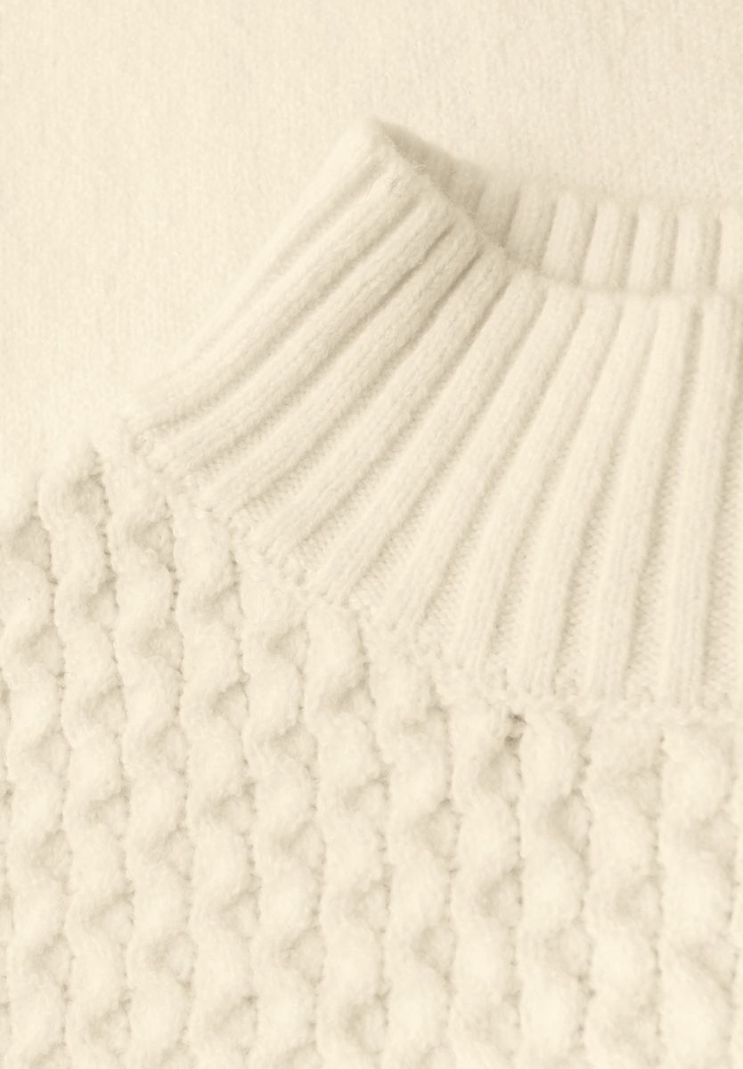 Pullover mit Strickmuster