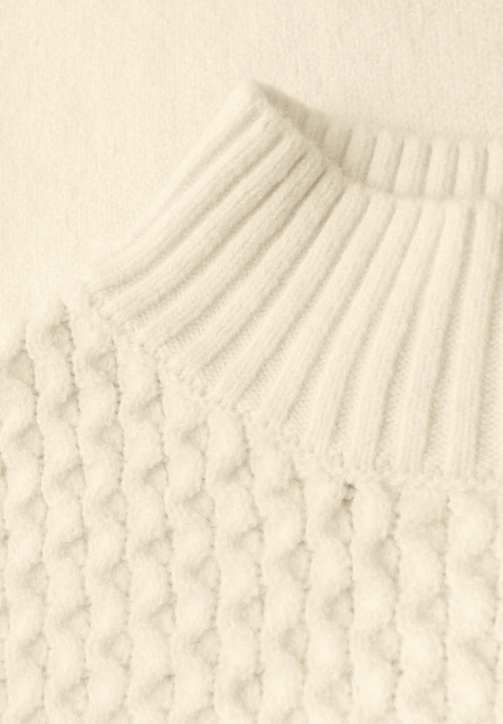 Pullover mit Strickmuster