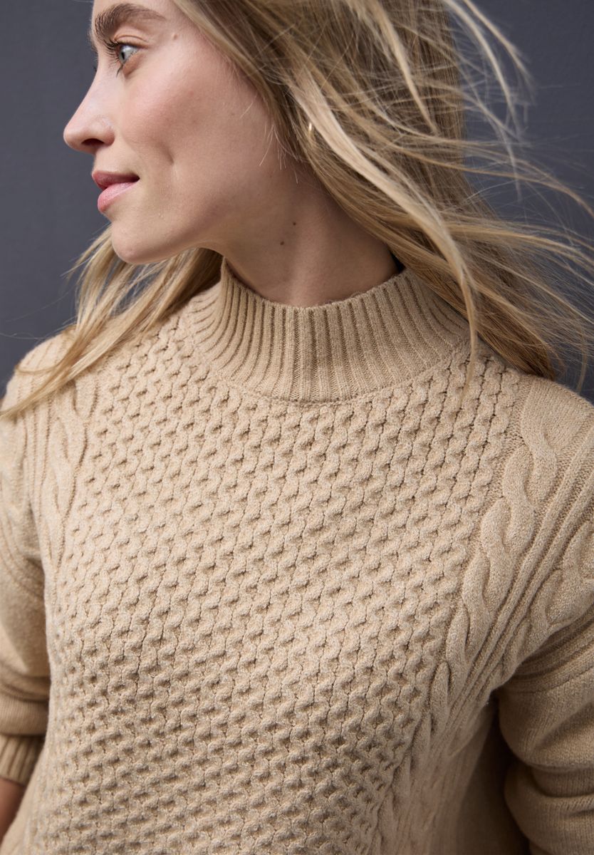 Pullover mit Strickmuster
