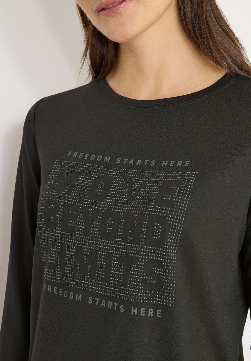 Shirt mit Schmucksteinen