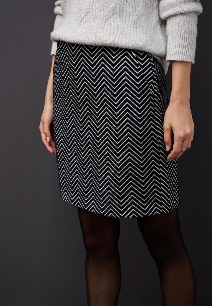 Zick-Zack Jacquard Rock