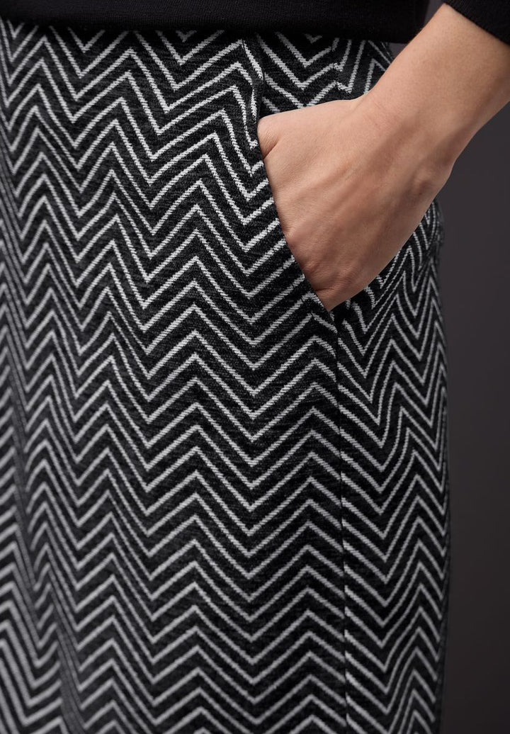 Zick-Zack Jacquard Rock