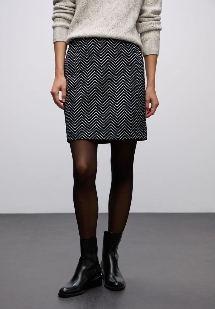 Zick-Zack Jacquard Rock