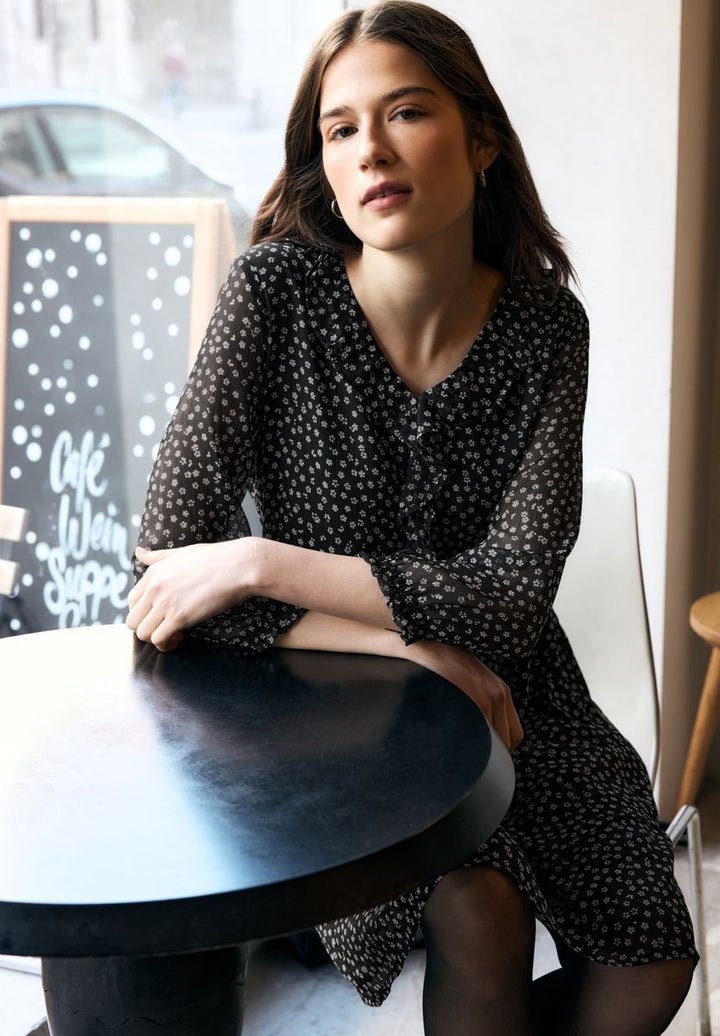 Gemustertes Chiffonkleid