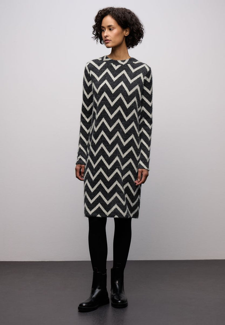 Gemustertes T-Shirtkleid