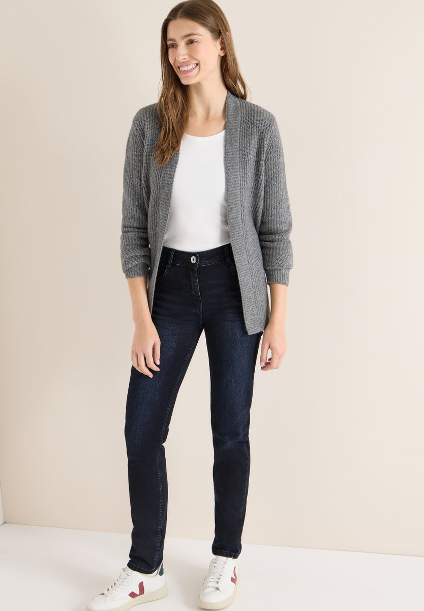 Casual Fit Cozy Jeans