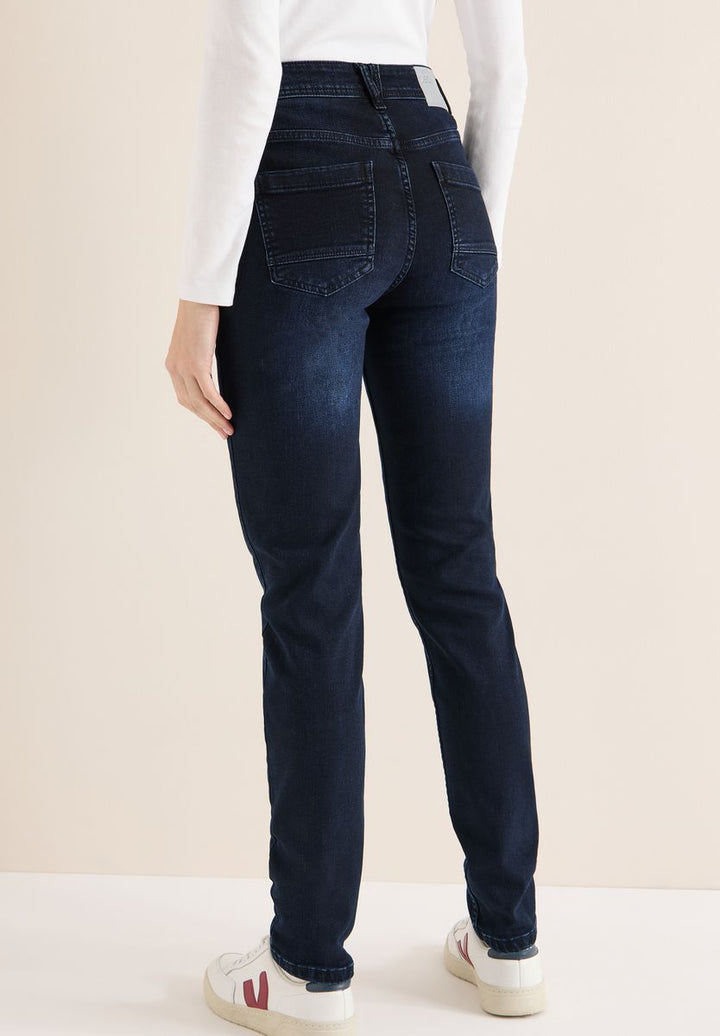 Casual Fit Cozy Jeans