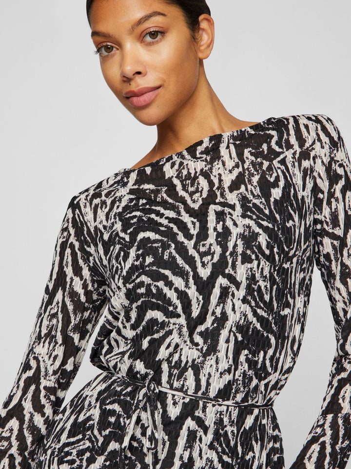 VILARINE NALA BOAT NECK L/S MIDI DRESS