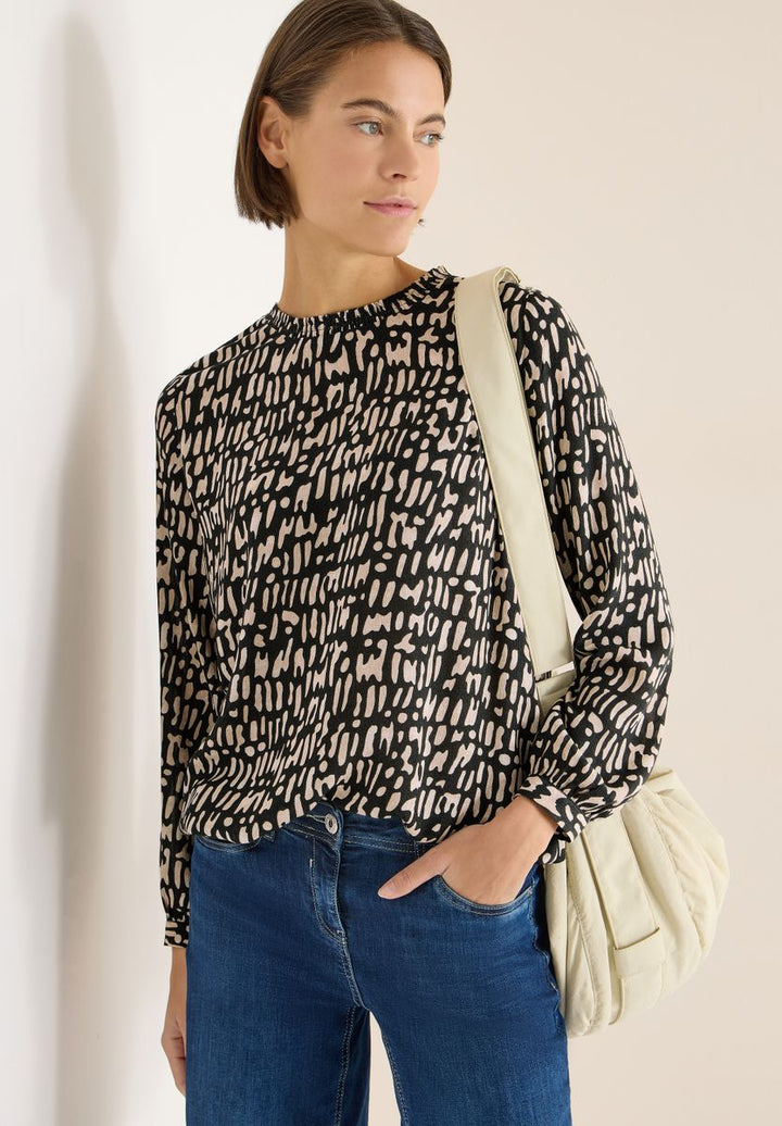 Bluse mit Smock-Ausschnitt
