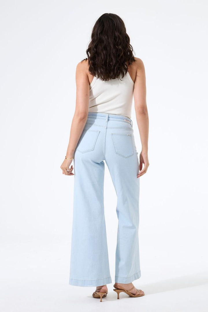 249 Celia wide