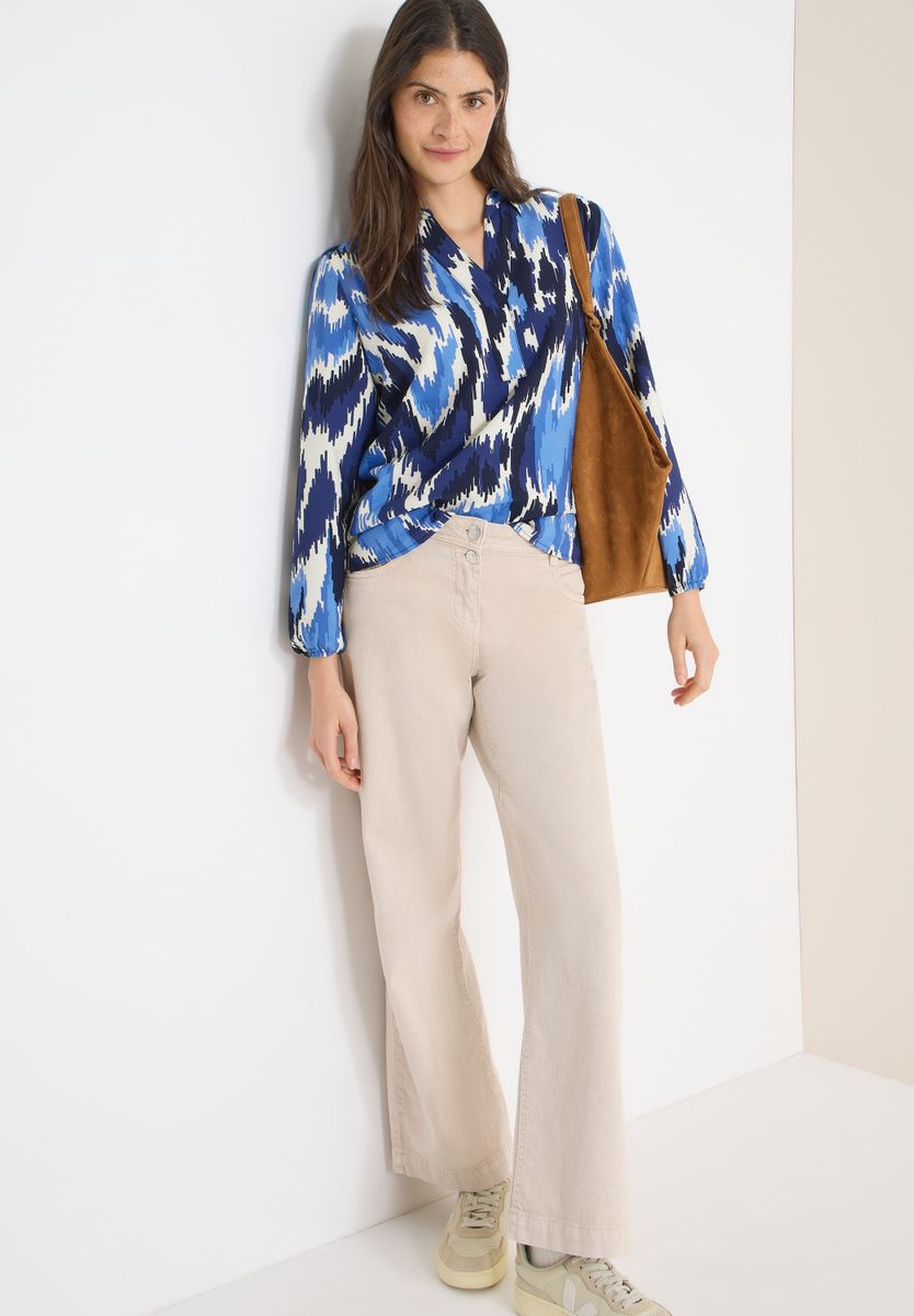 Gemusterte Bluse