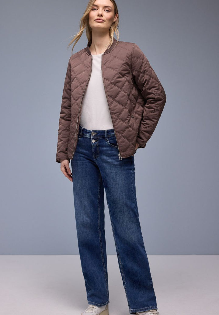 Jacke mit abnehmbarer Kapuze