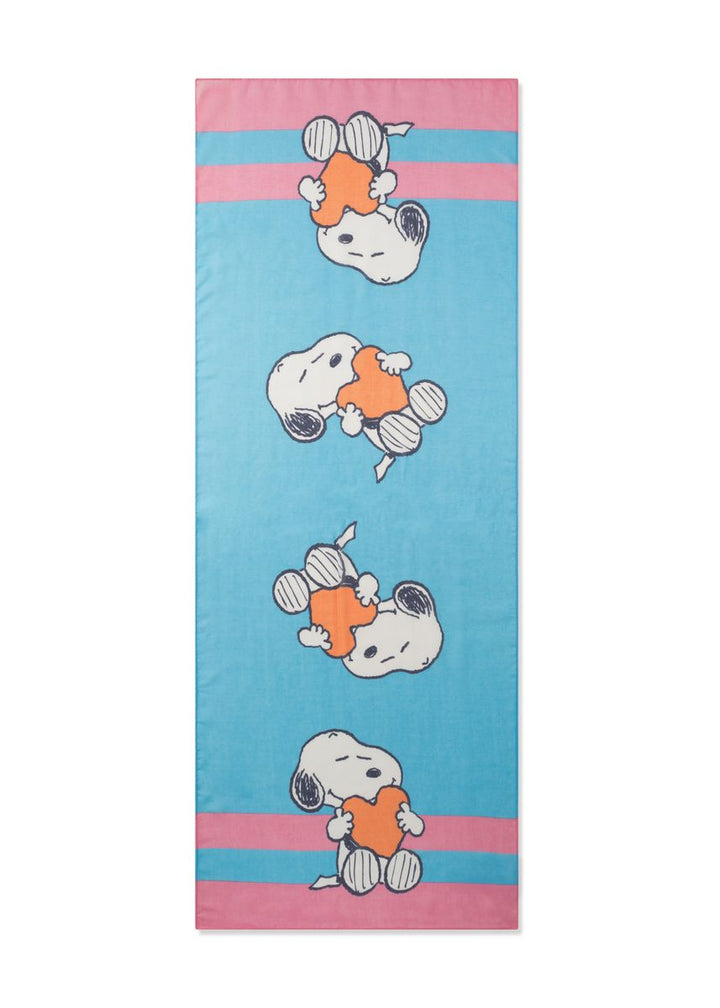 Peanuts Schal aus recyceltem Polyester mit Snoopy-Motiven