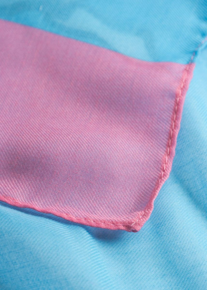 Peanuts Schal aus recyceltem Polyester mit Snoopy-Motiven