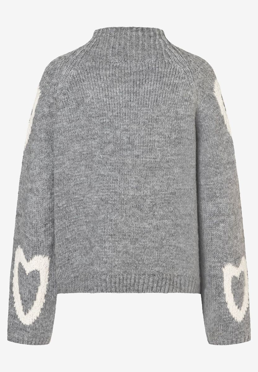 Pullover mit Herzen