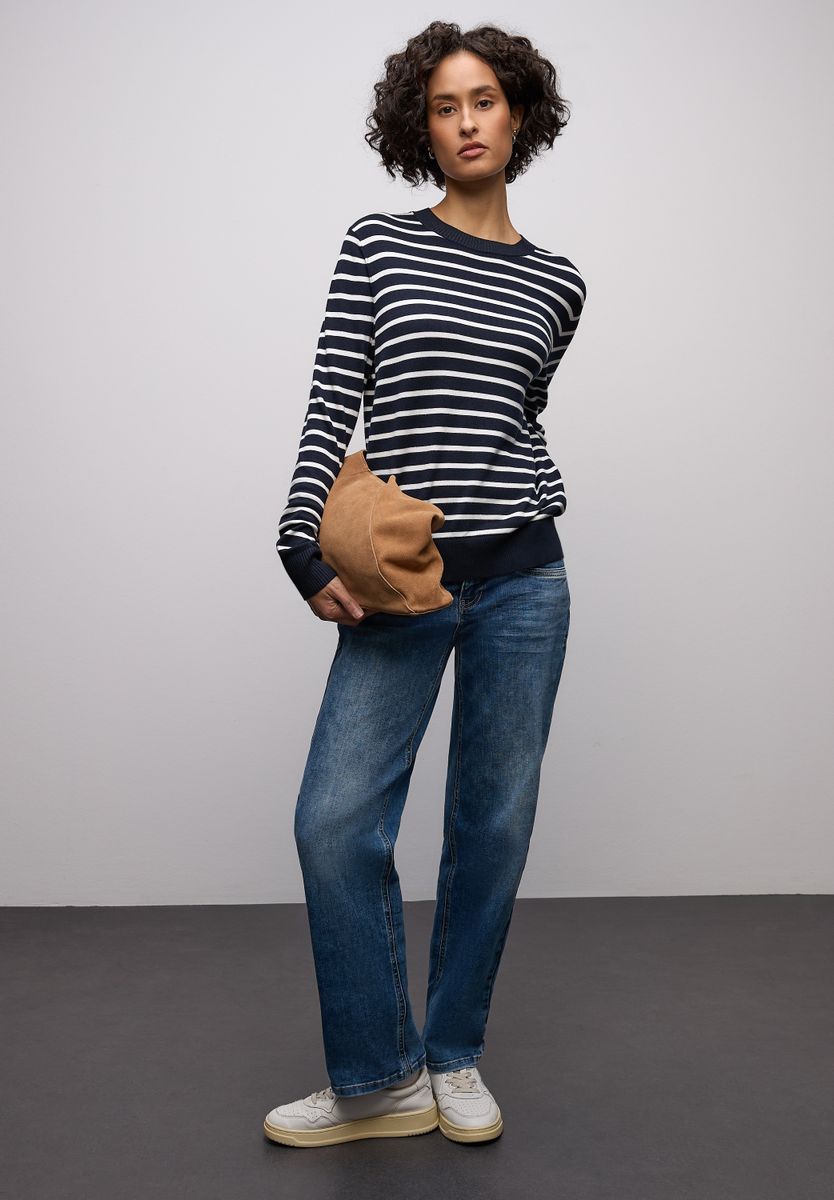 Gestreifter Pullover