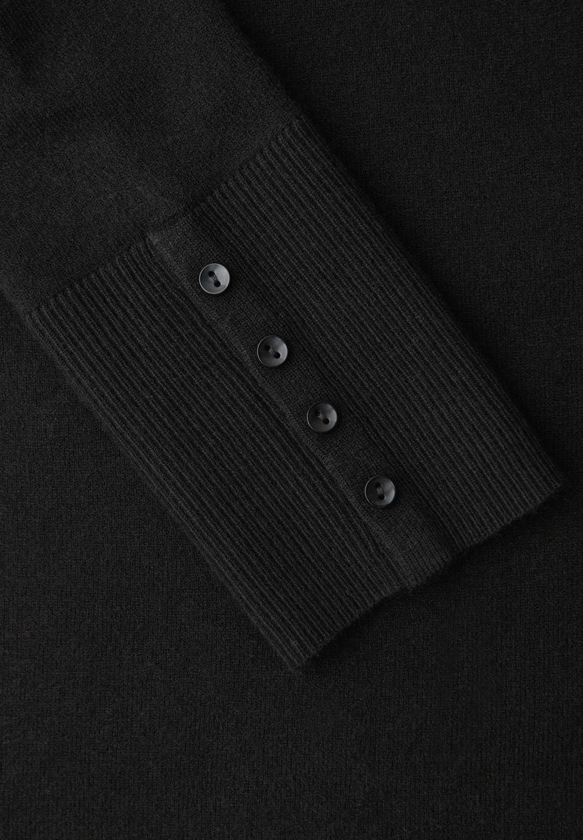 Strickpullover mit Knöpfen