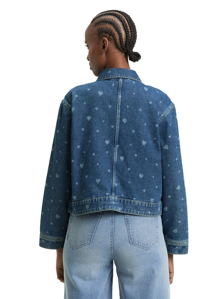 Jeansjacke mit aufgesetzten Taschen