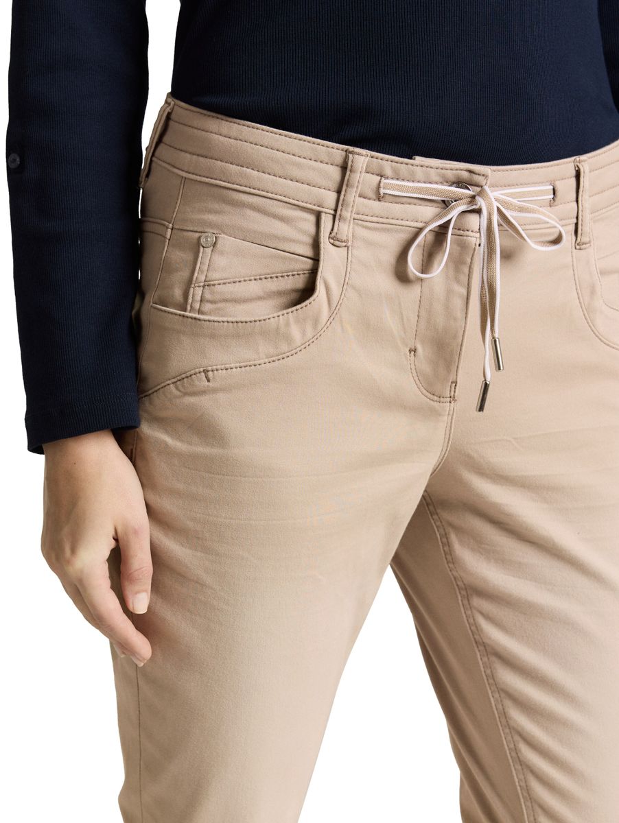 Tapered Relaxed Hose