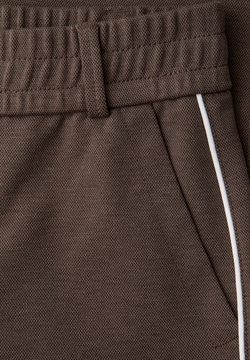 Hose mit Tape-Detail