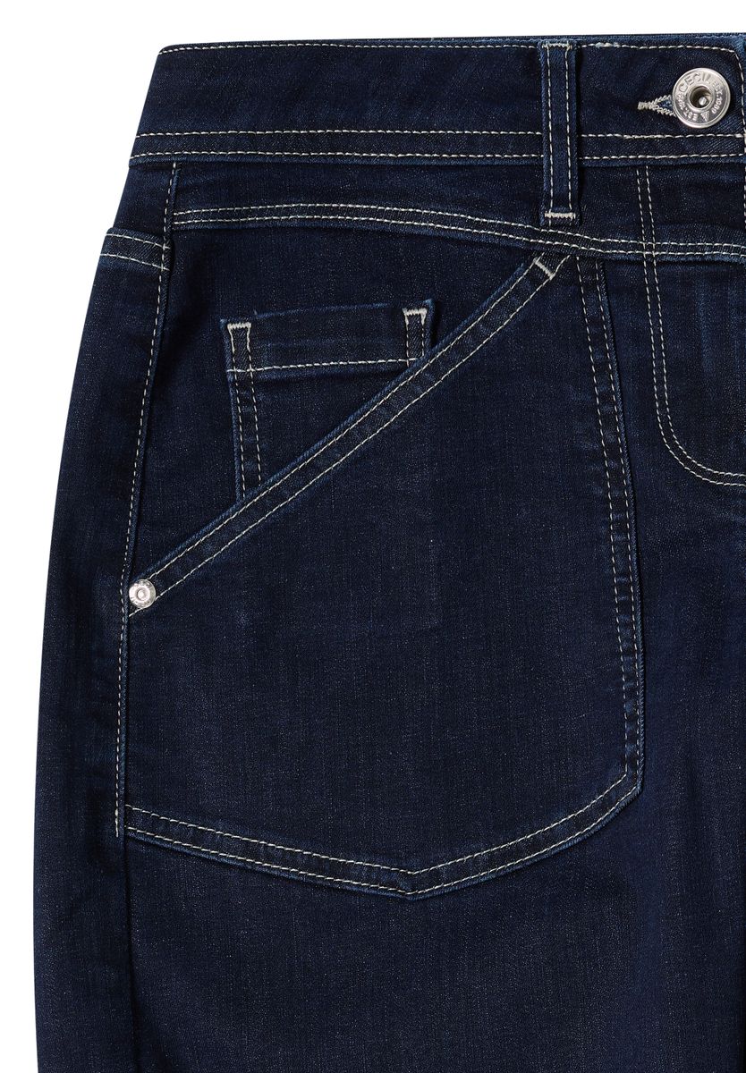 Barrel Leg Jeans
