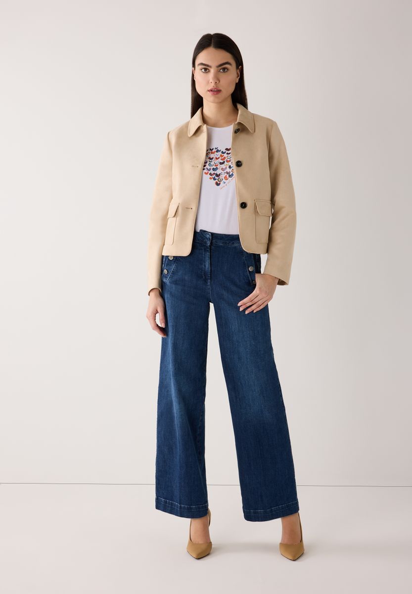 Weite Jeans mit Knöpfen