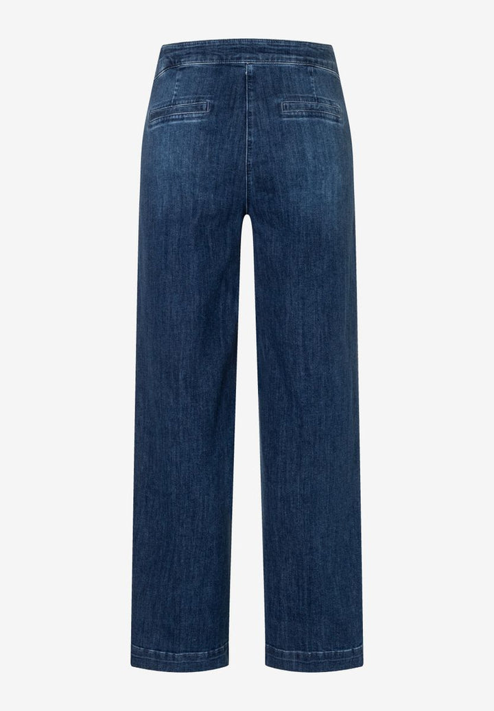 Weite Jeans mit Knöpfen