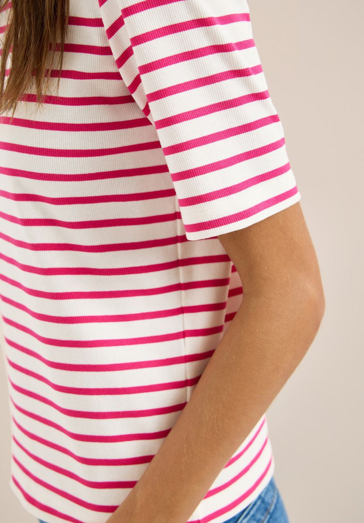 Gestreiftes T-Shirt