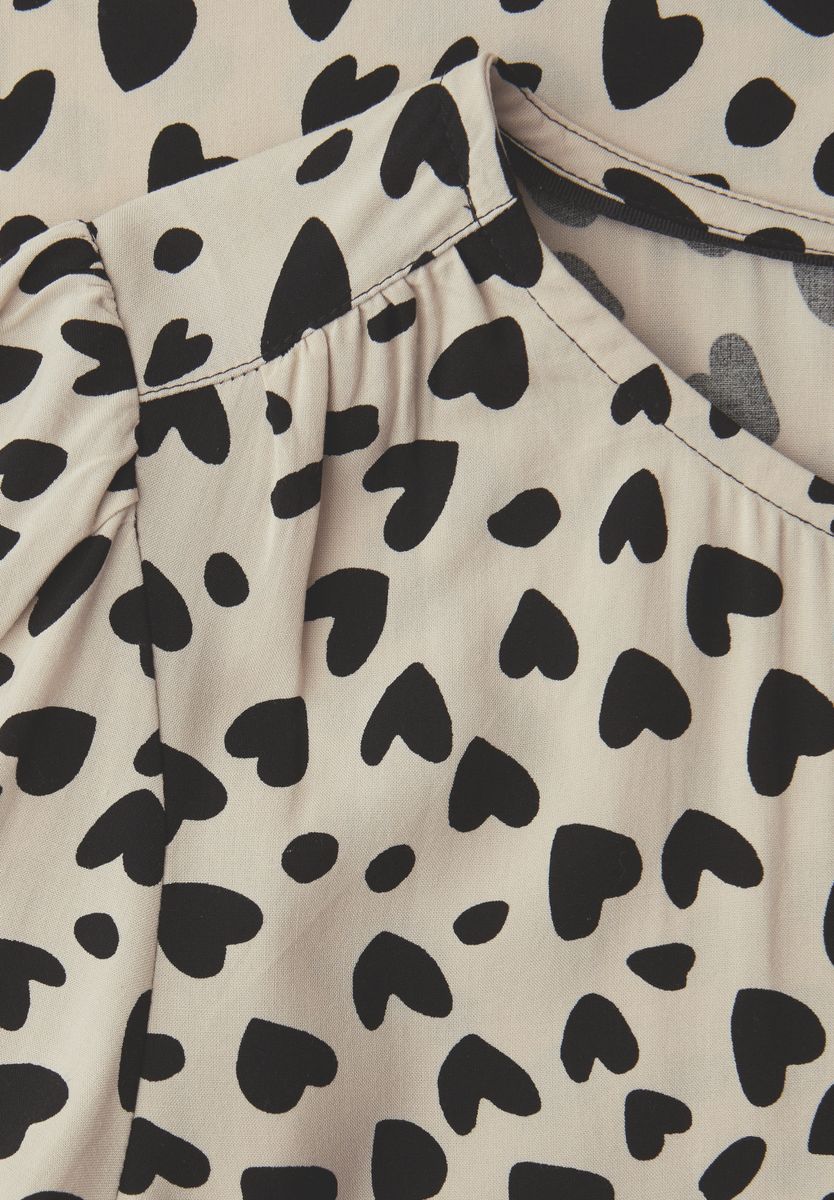 Bluse mit Herzmuster