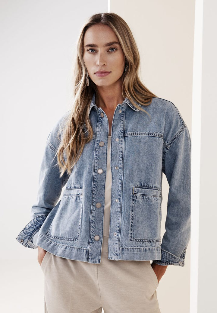 Jeansjacke in heller Waschung