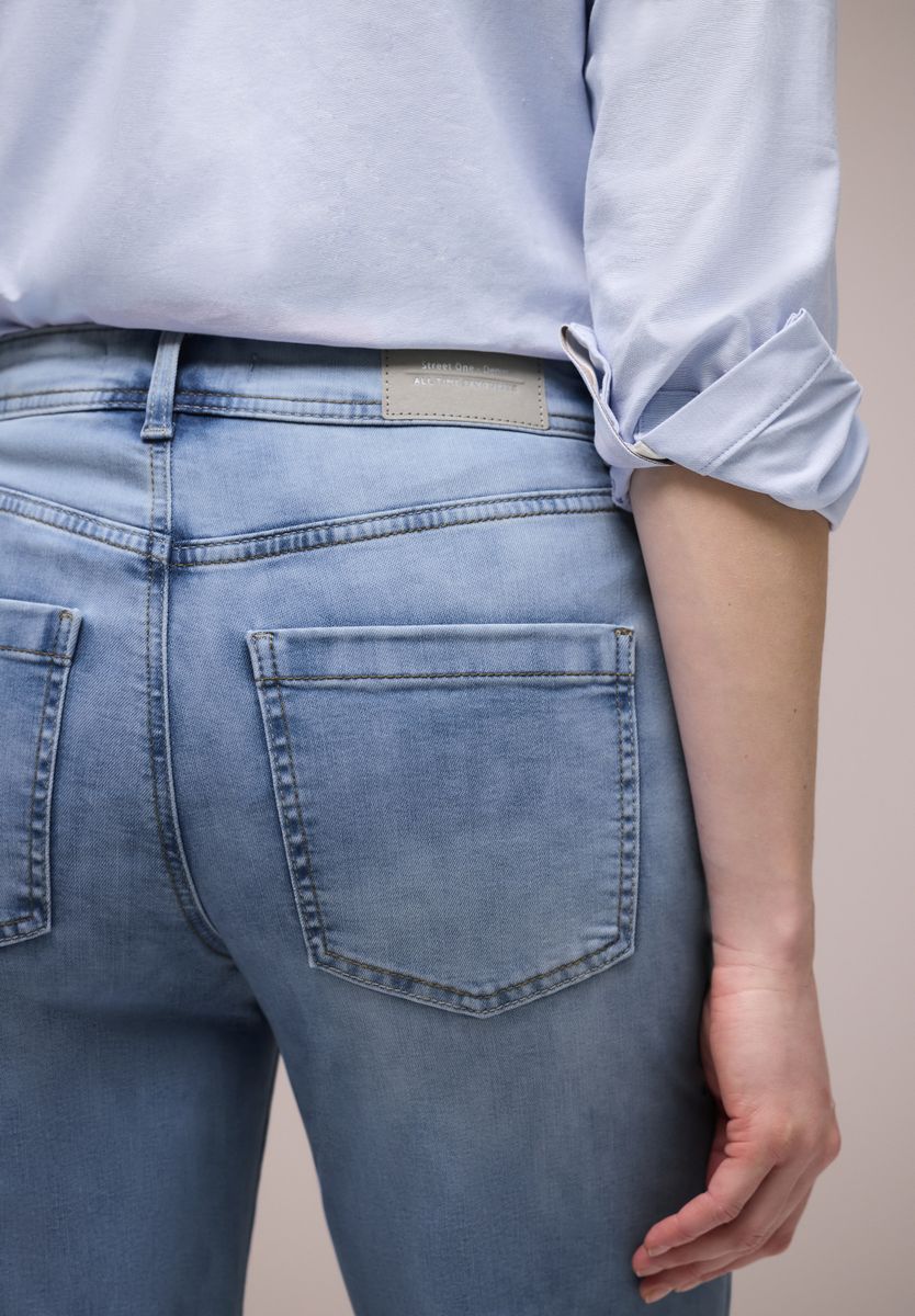 Wide Leg Jeans