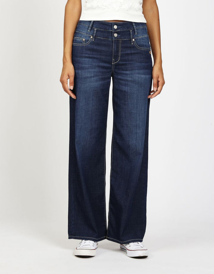 94CARA - wide fit