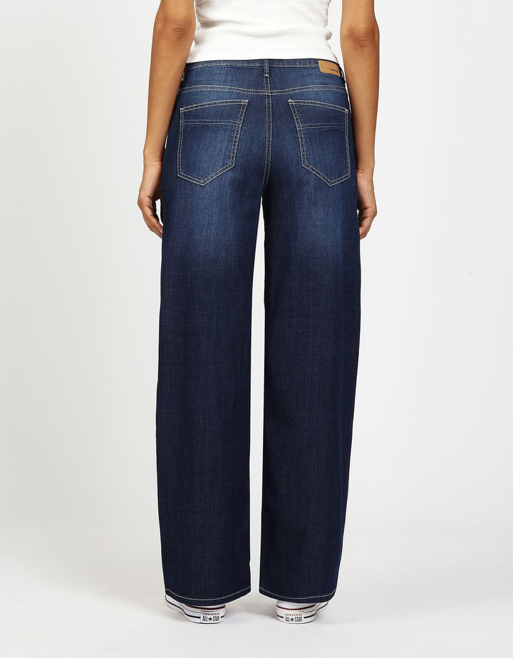 94CARA - wide fit